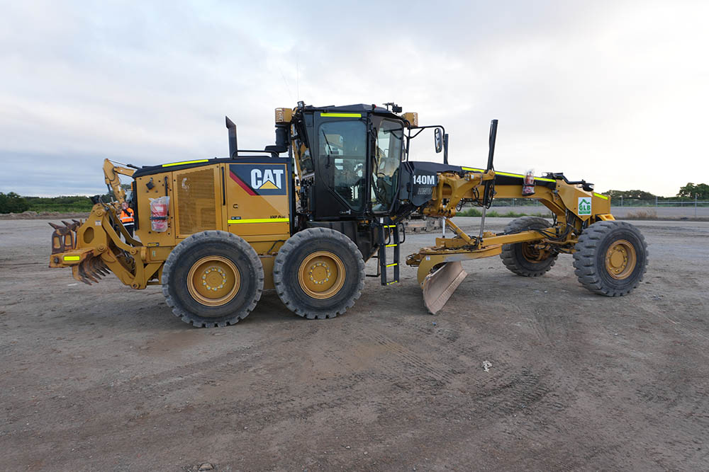 2017 Caterpillar 140M AWD Grader image 6